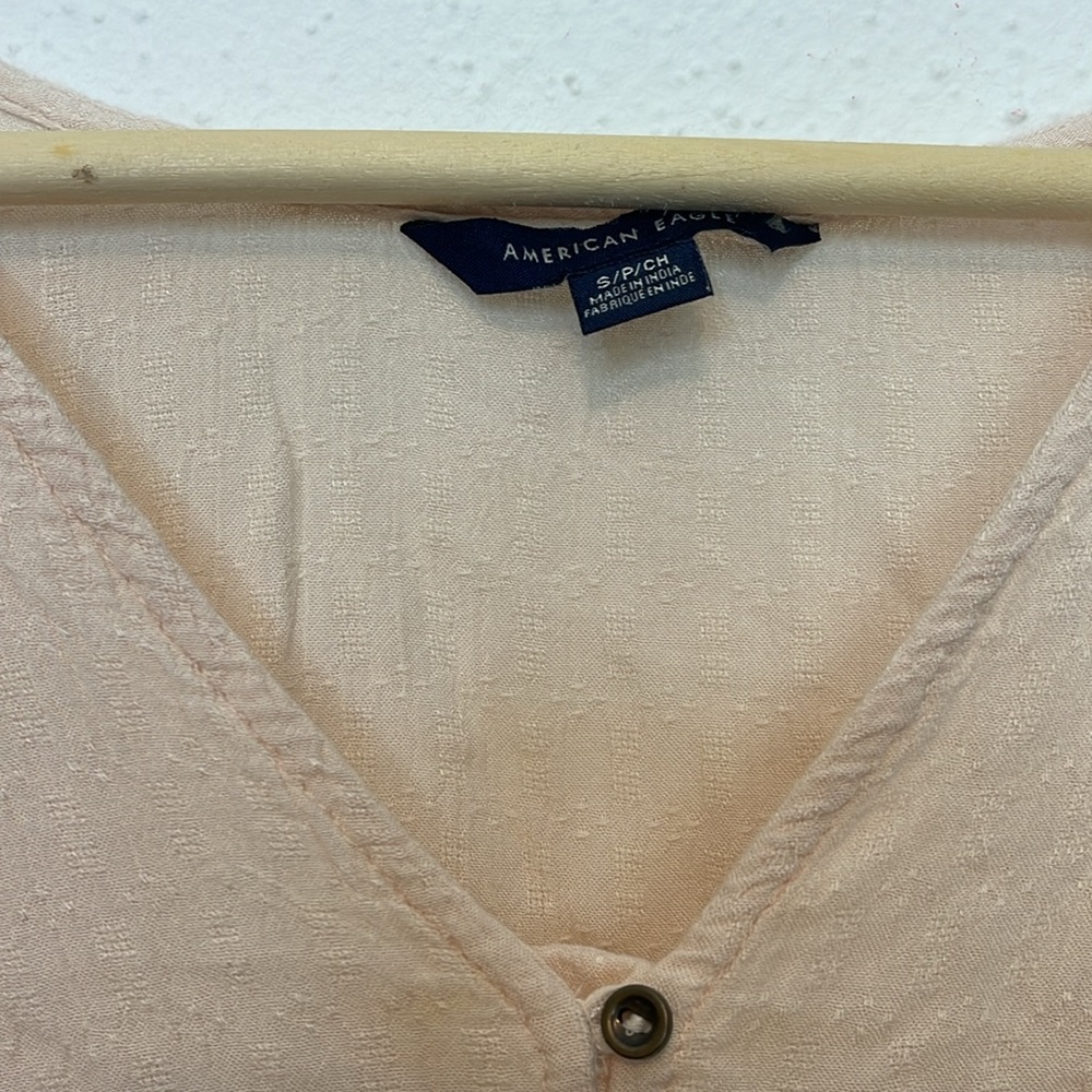 American Eagle Outfitters Light Pink Ruffled Blouse Size Small - Picture 2 of 6